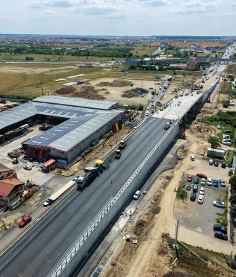 A început asfaltarea structurii care va deservi proiectul Tram-tren