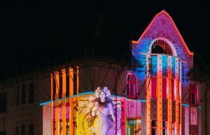 Ziua Mondială Art Nouveau a fost celebrata la Oradea prin spectacole, tururi ghidate și instalații multimedia